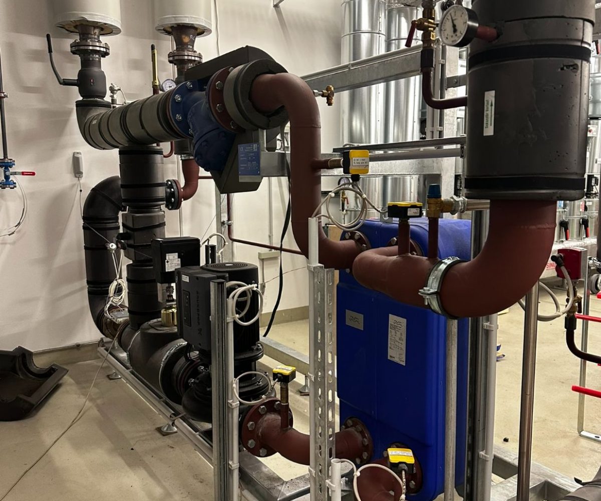 Austausch eines 500 kW Wärmetauschers bei Fernwärmeanlage in der Region Heidelberg 2